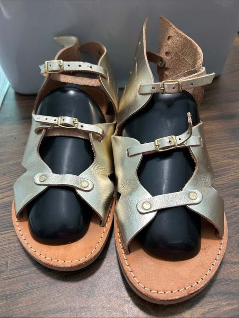 Socrates Sandals Greek Leather Women's Metallic Gold Cutout Winged Sandals - Picture 9 of 11